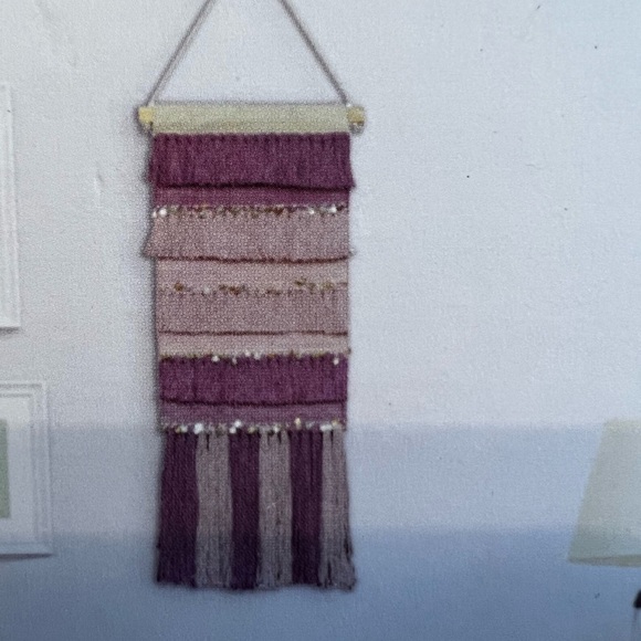 Handwoven tufted wall tapestry.  New with tags - Picture 3 of 10